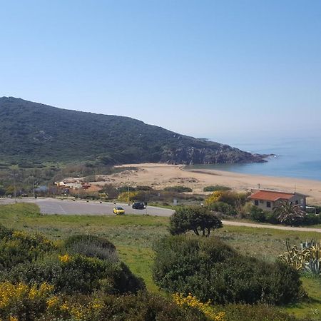 Appartamento Bouganville Magomadas ภายนอก รูปภาพ
