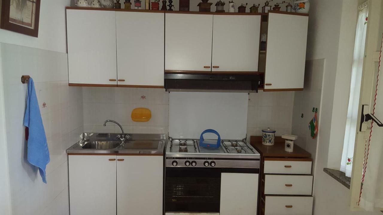 Appartamento Bouganville Magomadas ภายนอก รูปภาพ